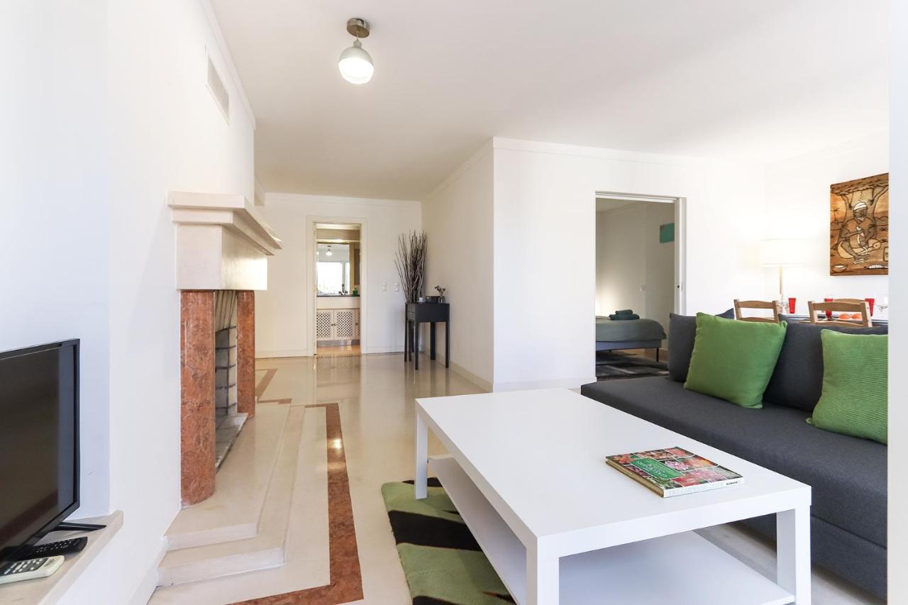 Lisbon Flower 360º - Your Lovely Flat With Pool And Parking Exterior photo