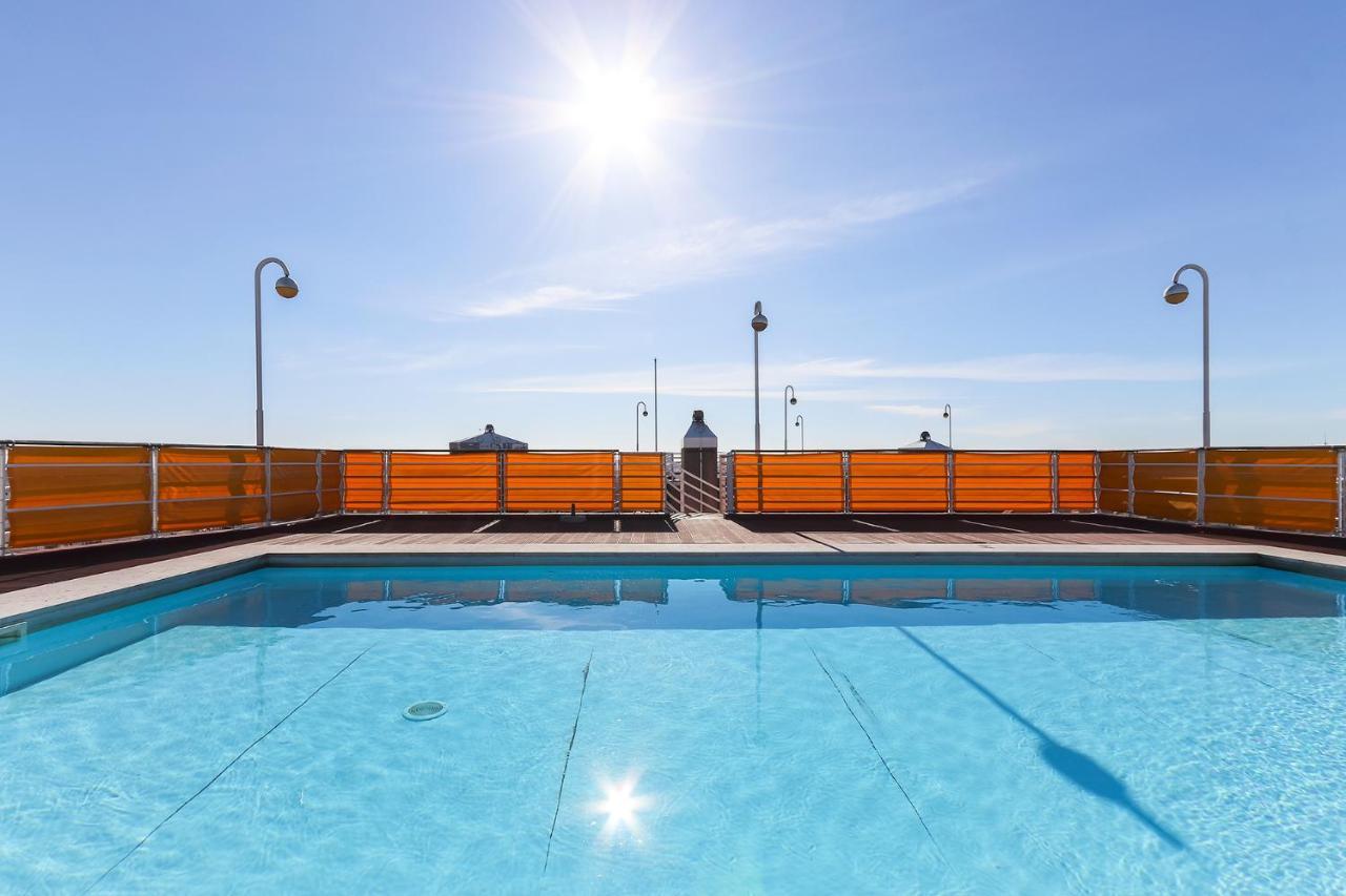 Lisbon Flower 360º - Your Lovely Flat With Pool And Parking Exterior photo
