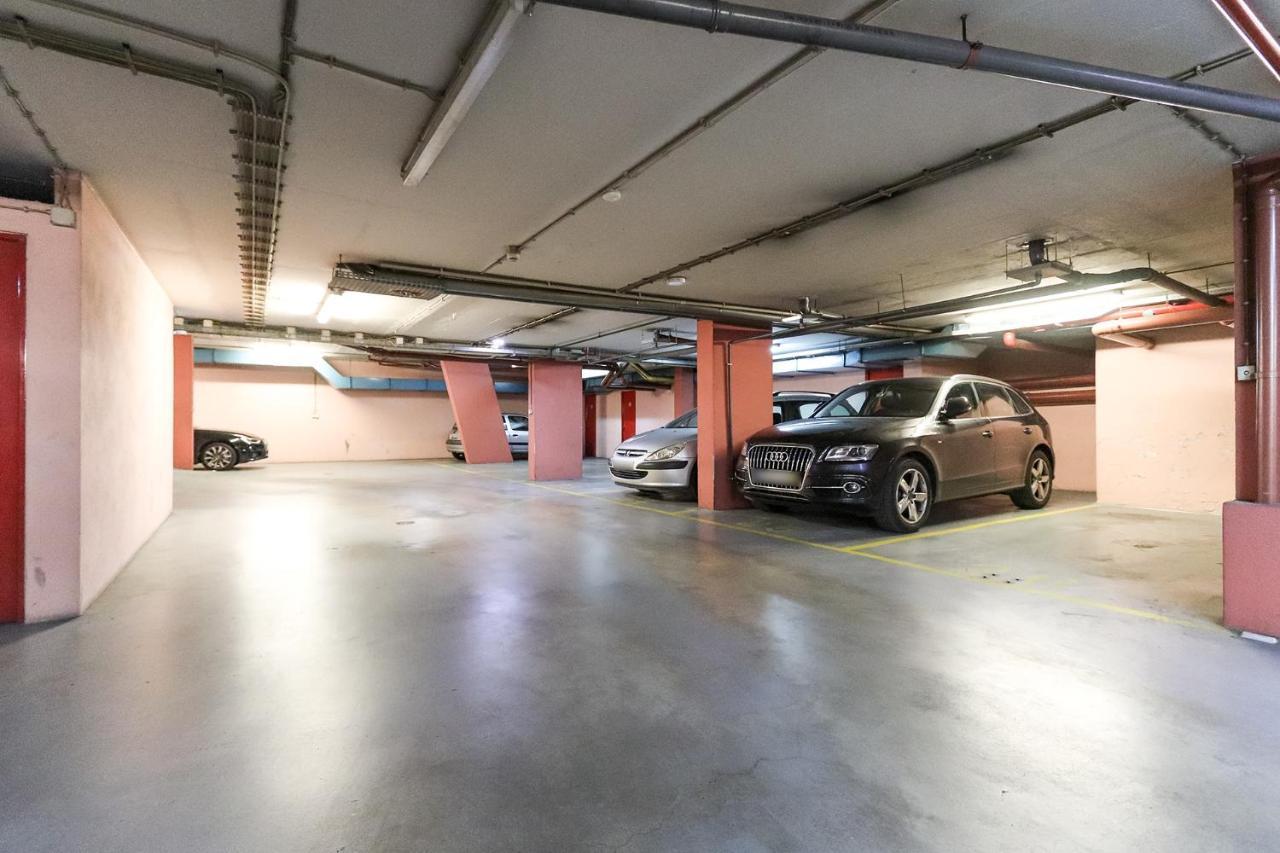 Lisbon Flower 360º - Your Lovely Flat With Pool And Parking Exterior photo